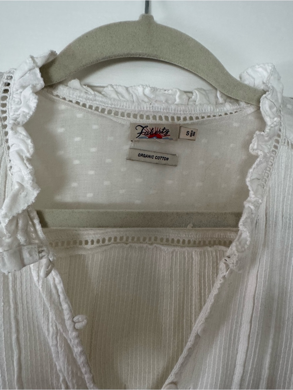 Faherty Cream Ruffled Split-Neck Blouse 100% cotton - Picture 5 of 10